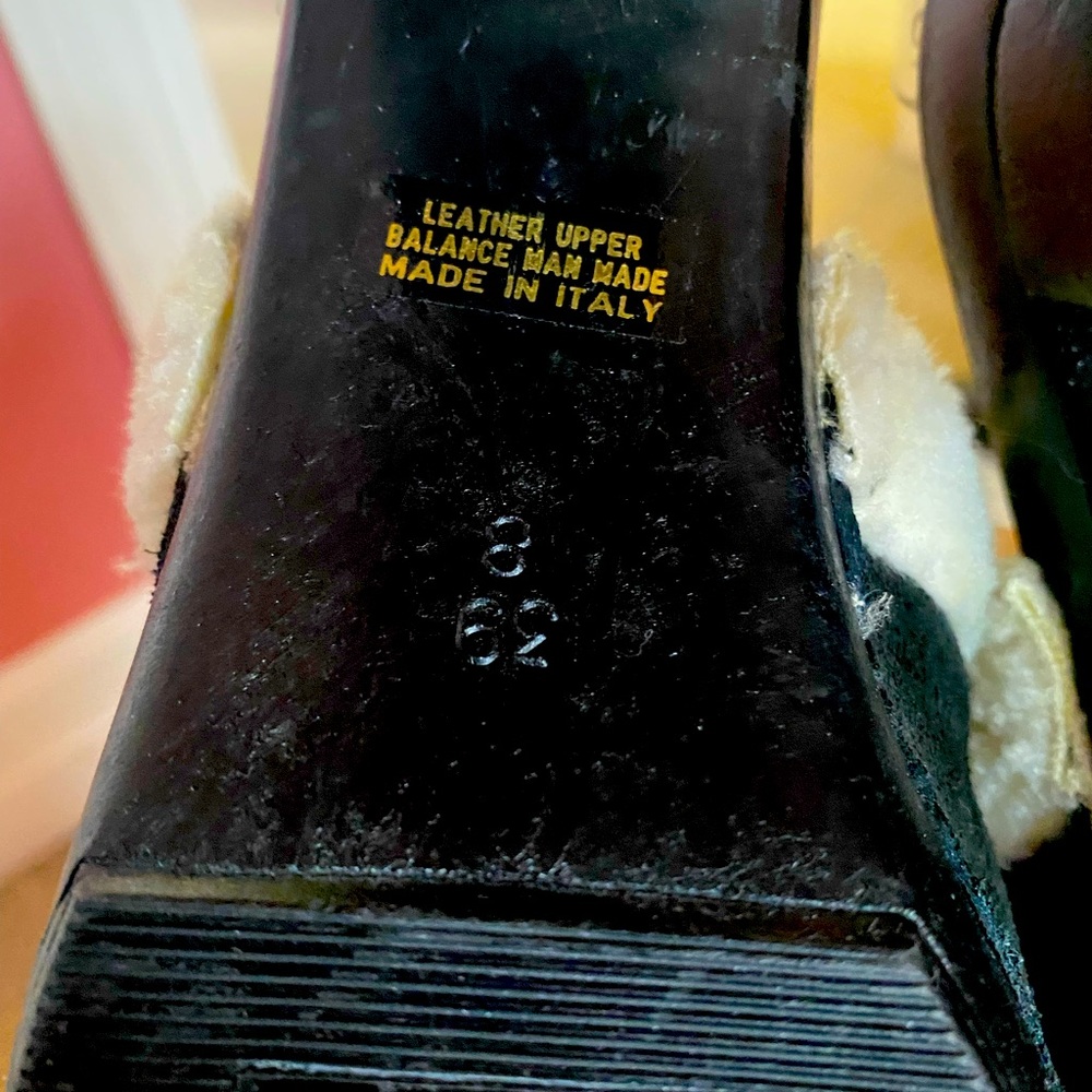 Shoes - Picture 5 of 5
